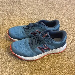 Men’s New Balance Teal and Coral Athletic Shoes - size 8.5
